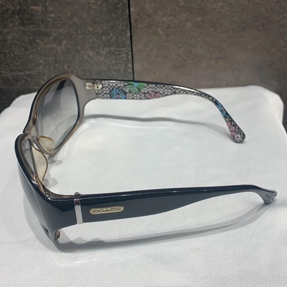 Coach Sunglasses from USA 🇺🇸 - Picture 5 of 14